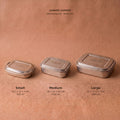 Bento Medium+ 3 i rustfrit stål 18/8 størrelsesguide S 16,5x12x4 cm, M 18x14x6,5 cm, L 23x17,5x7 cm fra Yummii Yummii