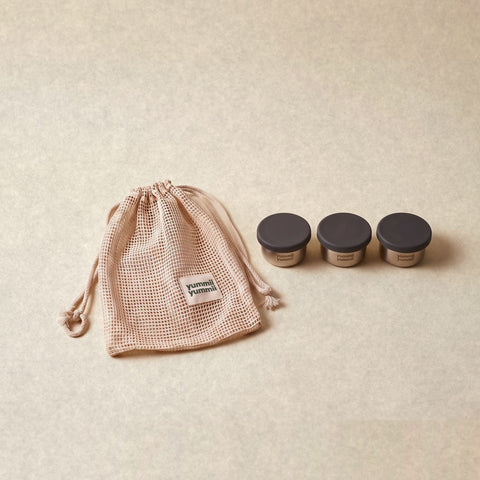Bento Rounds Dips i rustfrit stål 18/8 3 stk. lukket med lys netpose i bomuld fra Yummii Yummii