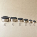 Bento Rounds Large i rustfrit stål 18/8 størrelsesforskel alle Rounds fra Ø14 til Ø5 cm fra Yummii Yummii