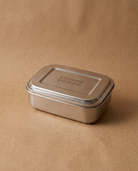 Bento Medium+ 3 madkasse i rustfrit stål på kraftpapir - lukket - Yummii Yummii